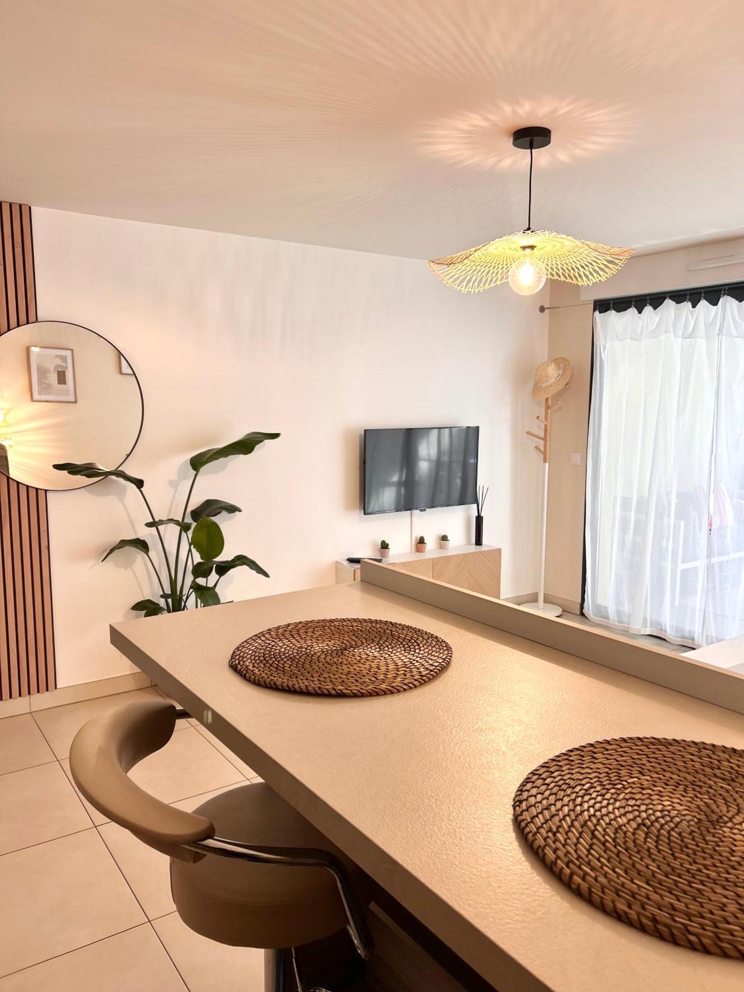 Studio Neuf - Portes De Monaco - Confort - Wifi - Clim Dış mekan fotoğraf