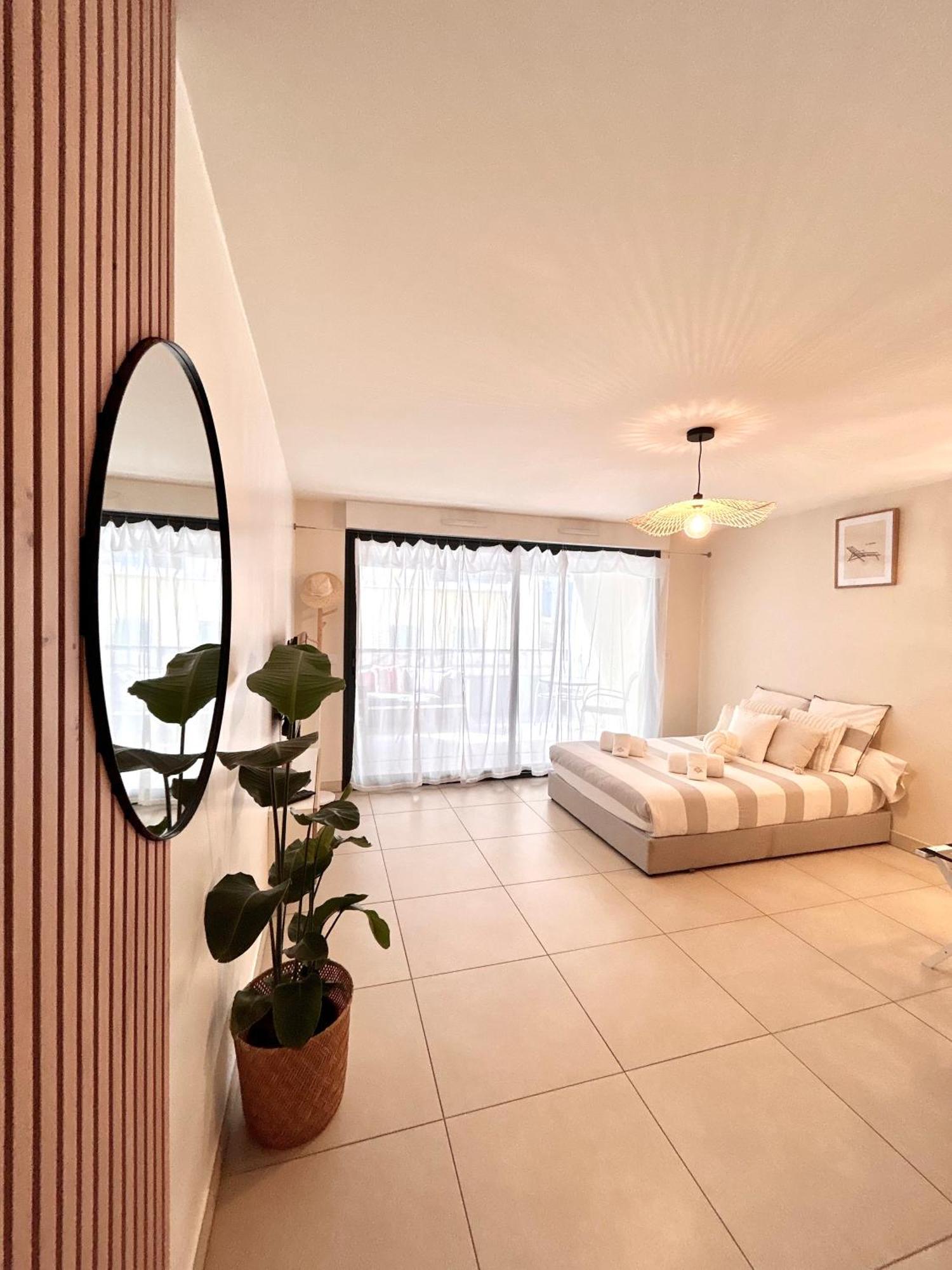 Studio Neuf - Portes De Monaco - Confort - Wifi - Clim Dış mekan fotoğraf